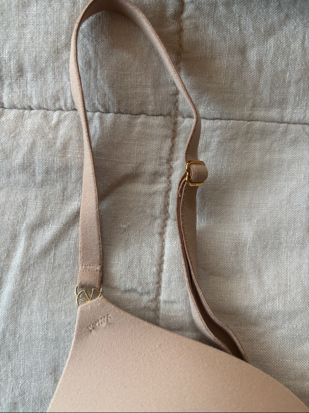 Victoria's Secret Wireless Bras - Black & Nude - Picture 2 of 7